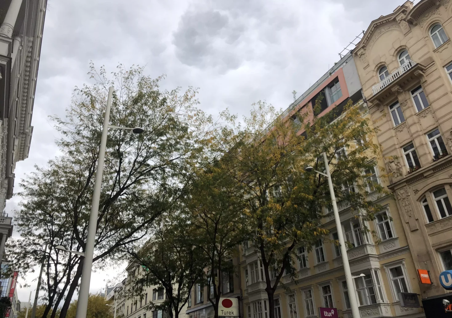 Ein Bild auf 5min.at zeigt bewölktes Wetter in Wien.