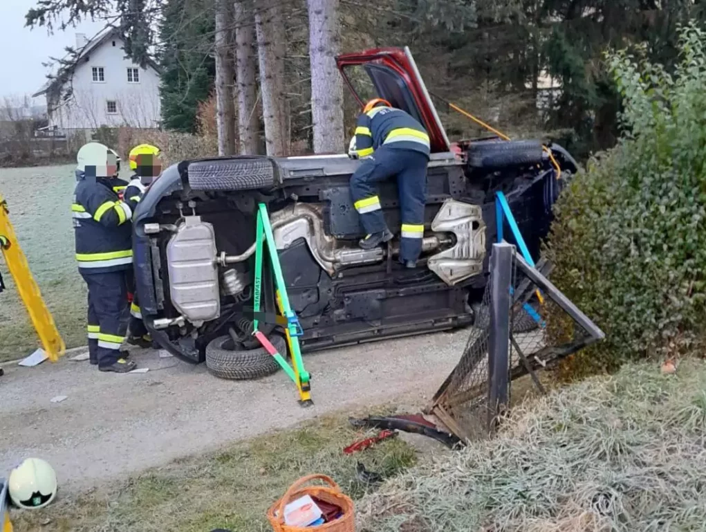Foto auf 5min.at zeigt einen Autounfall
