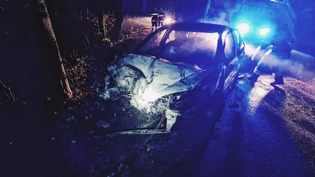 Bild auf 5min.at zeigt einen Autobrand
