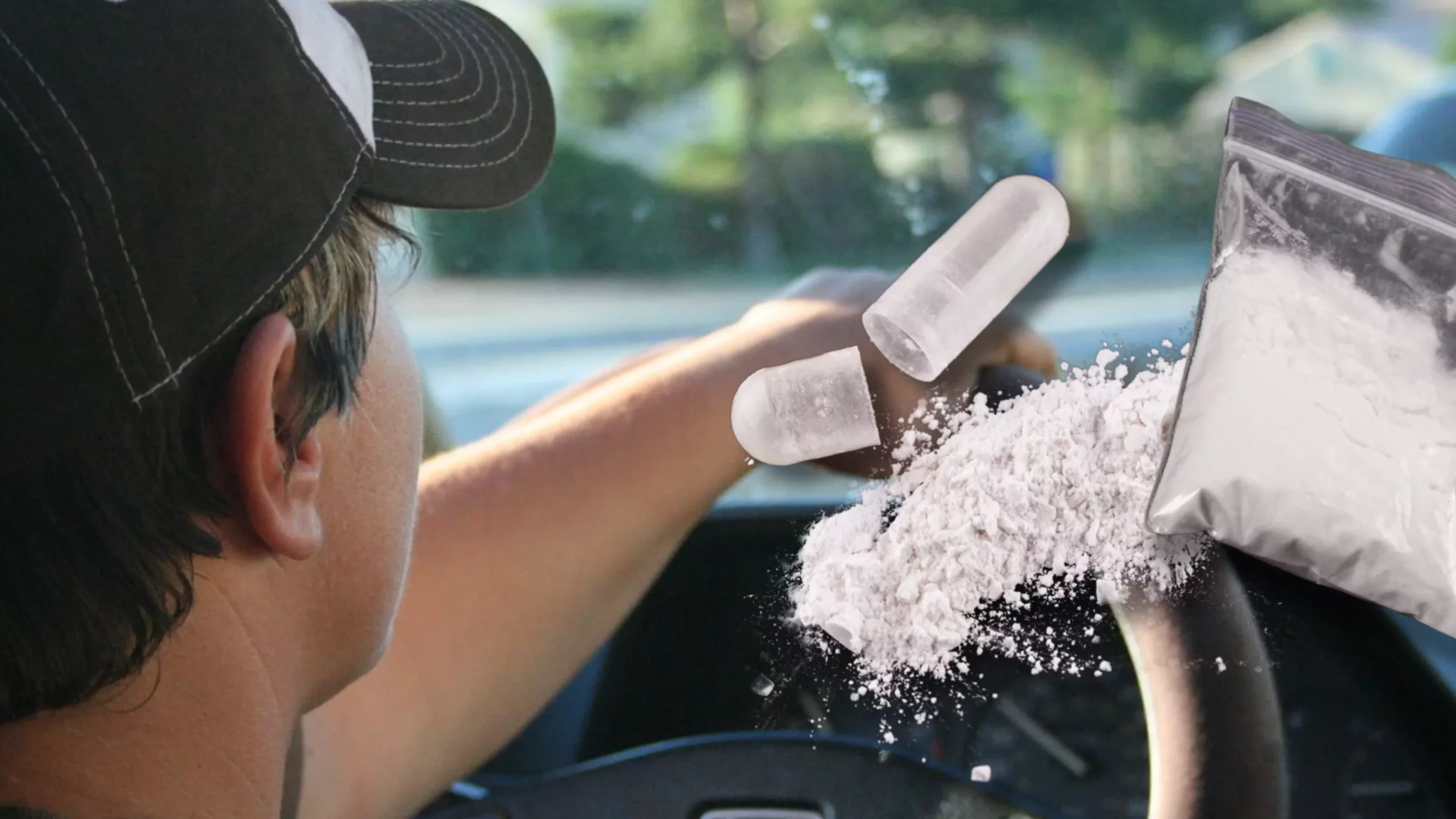 Foto auf 5min.at zeigt eine Bildmontage von einem jungen Autofahrer und Drogen.