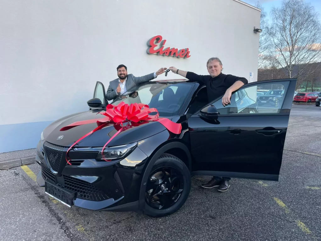 Bild auf 5min.at zeigt ein Werbefoto von Eisner Auto