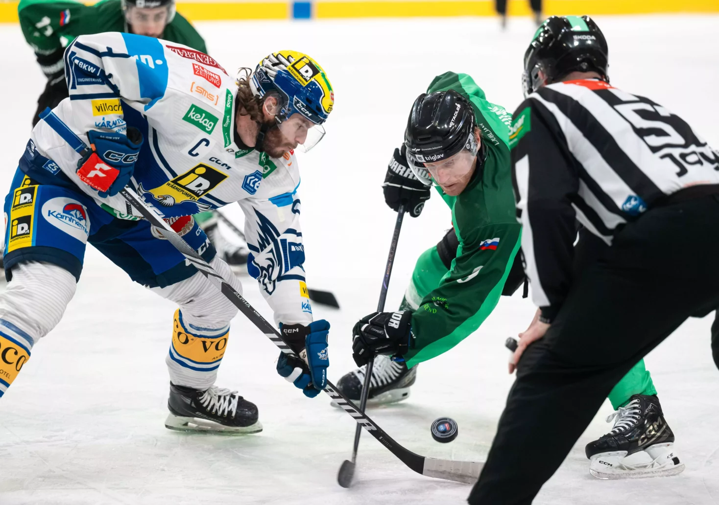 Das Bild auf 5min.at zeigt ein Eishockeyspiel zwischen VSV und Olimpija Ljubljana.