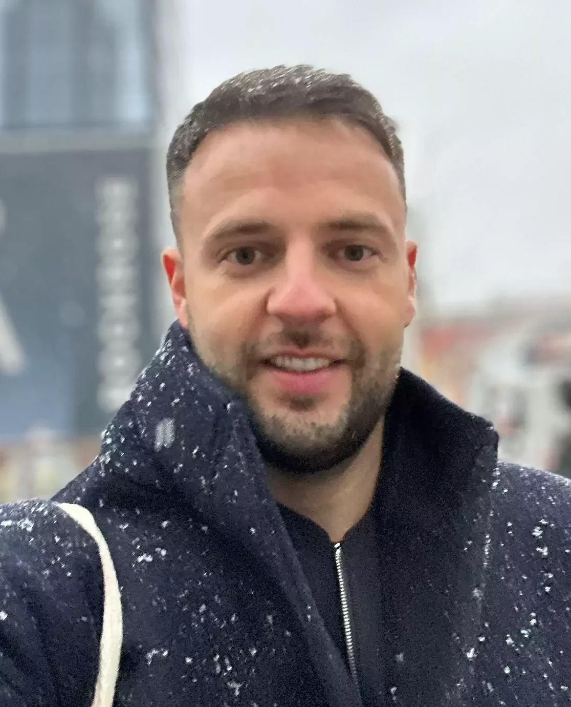 Bild auf 5min.at zeigt den Besitzer von CoolZoone