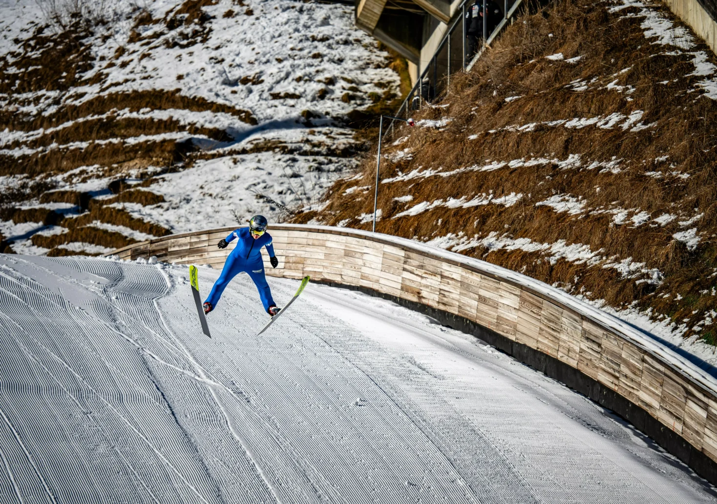 Bild auf 5min.at zeigt einen Skispringer.
