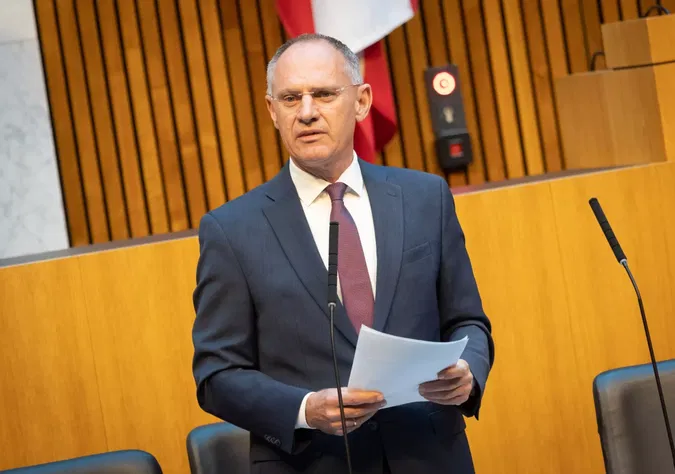 Bild auf 5min.at zeit Gerhard Karner