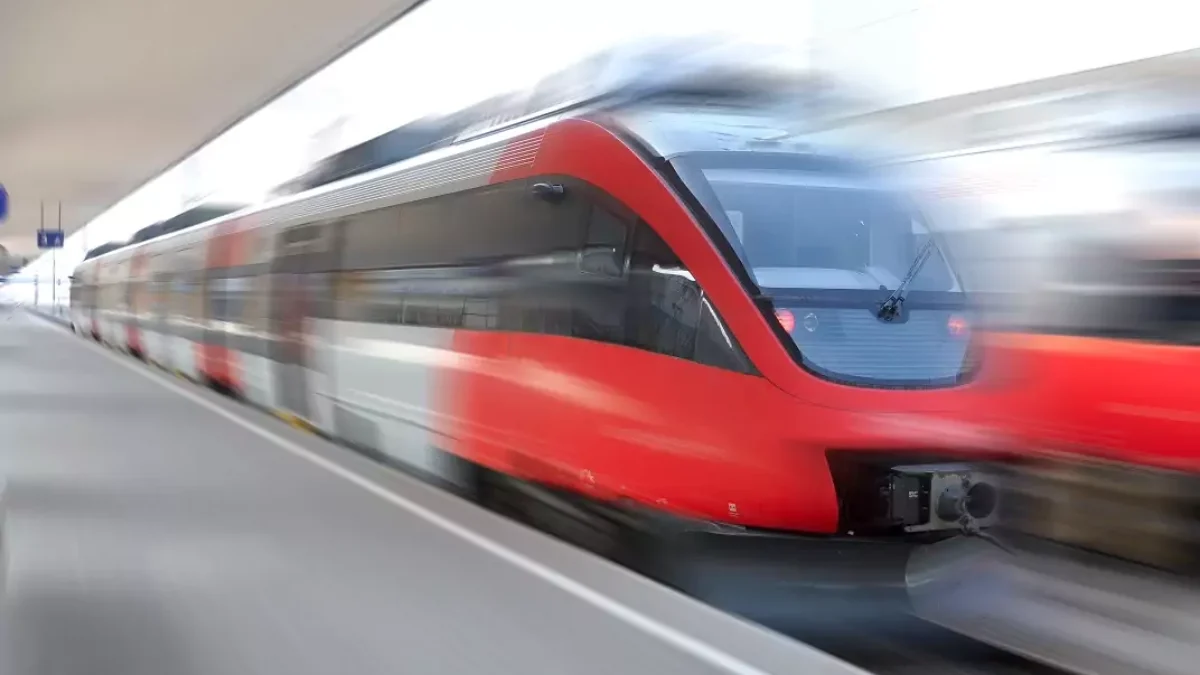 Das Bild auf 5min.at zeigt einen Schnellzug.