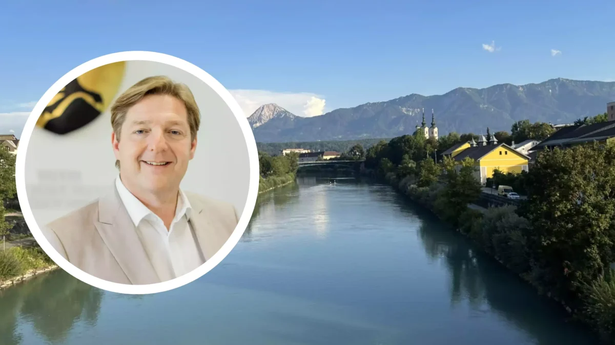 Das Bild auf 5min.at zeigt die Drau in Villach und Bürgermeister Günther Albel.