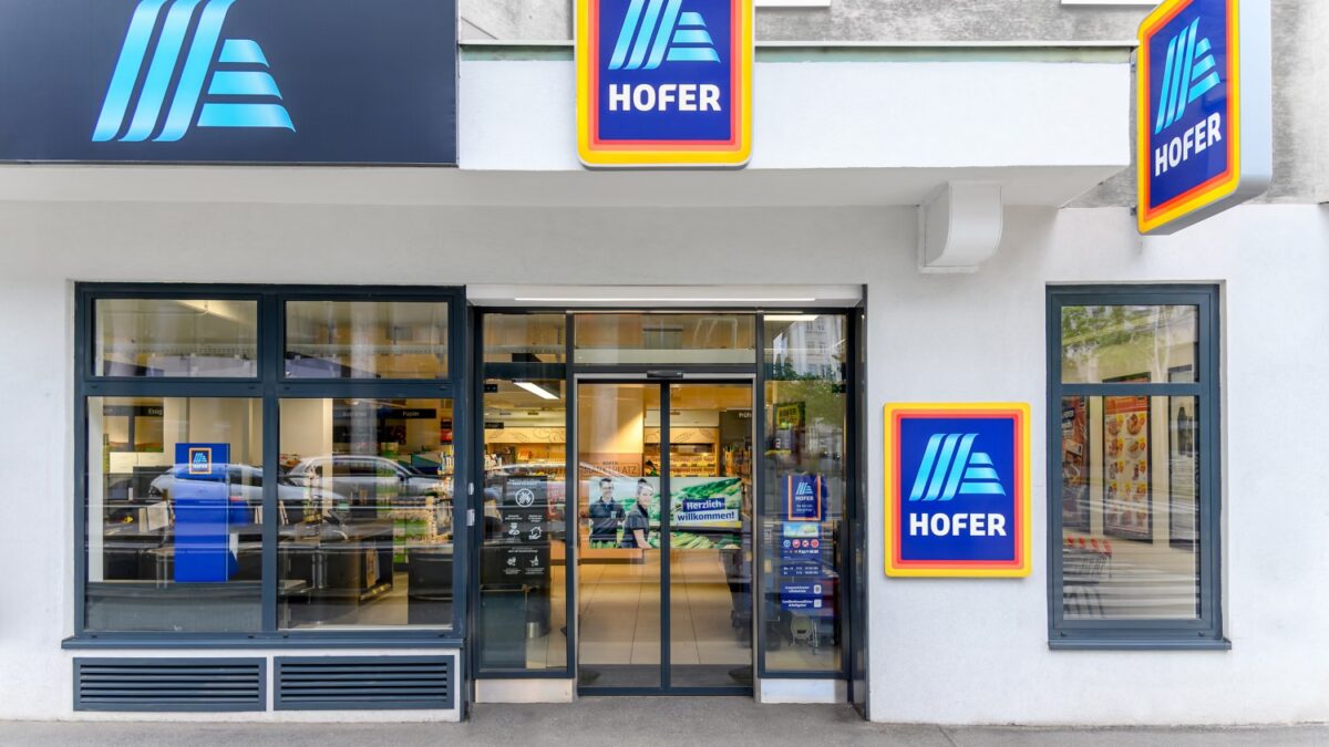 Bild auf 5min.at zeigt einen Hofer.