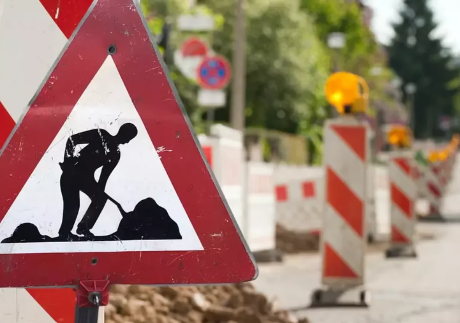 Das Bild auf 5min.at zeigt eine Baustelle.