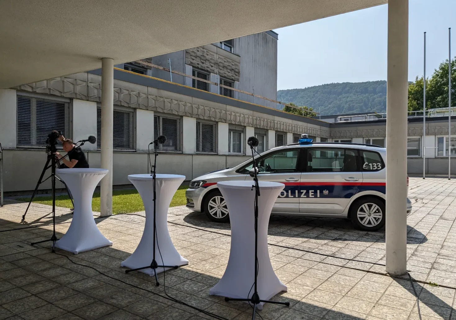 Bild auf 5min.at zeigt ein Polizeiauto.