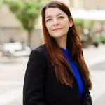 Das Foto auf www.5min.at zeigt die Mitarbeiterin Amelie Meier von 5min.at