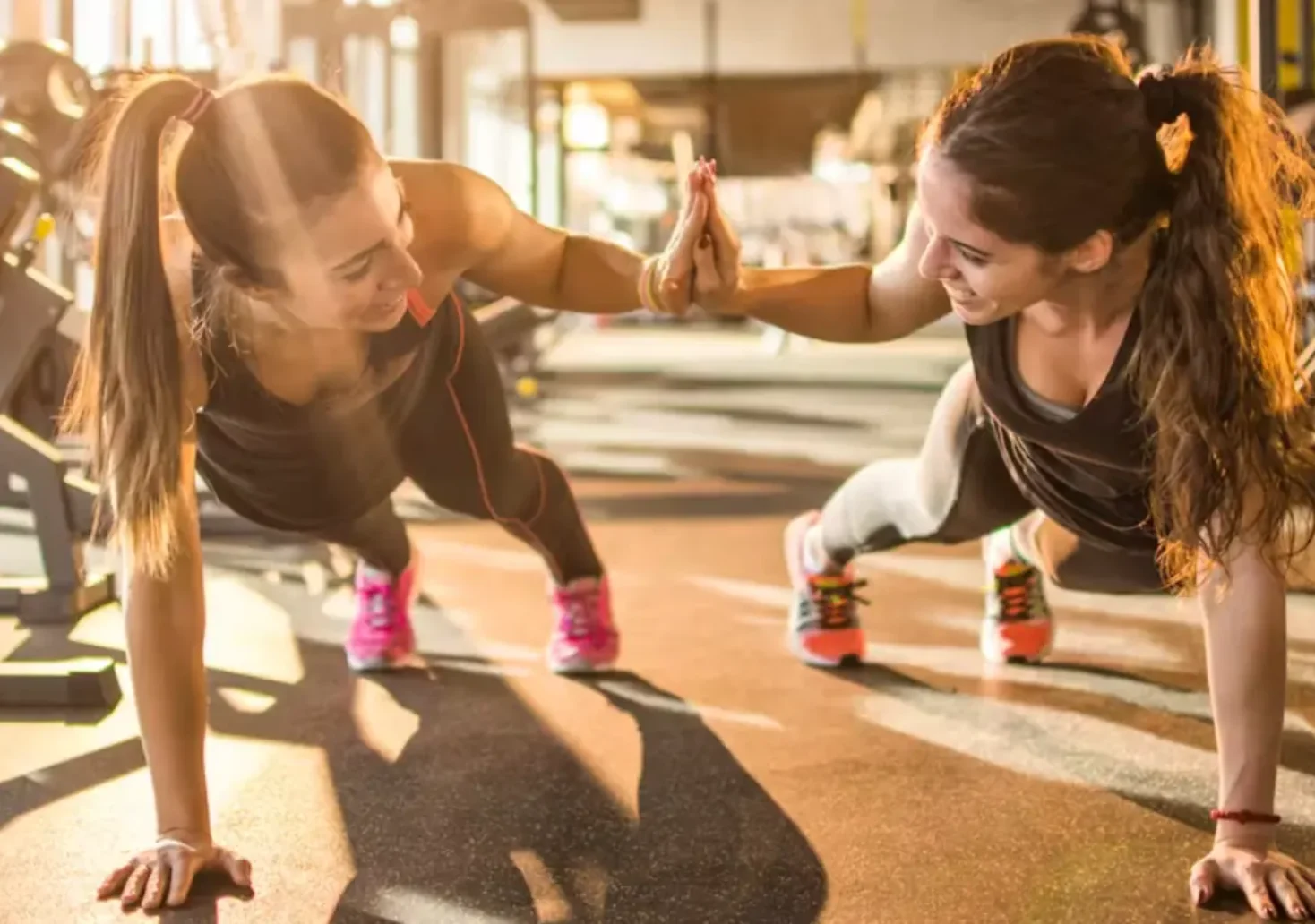 Bild auf 5min.at zeigt ein Werbefoto von INJOY LADY