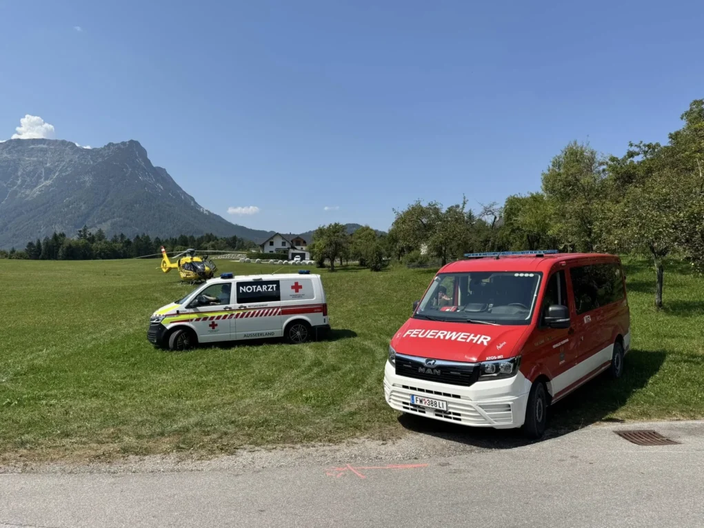 Foto auf 5min.at zeigt die Freiwillige Feuerwehr Reitern bei einem Einsatz