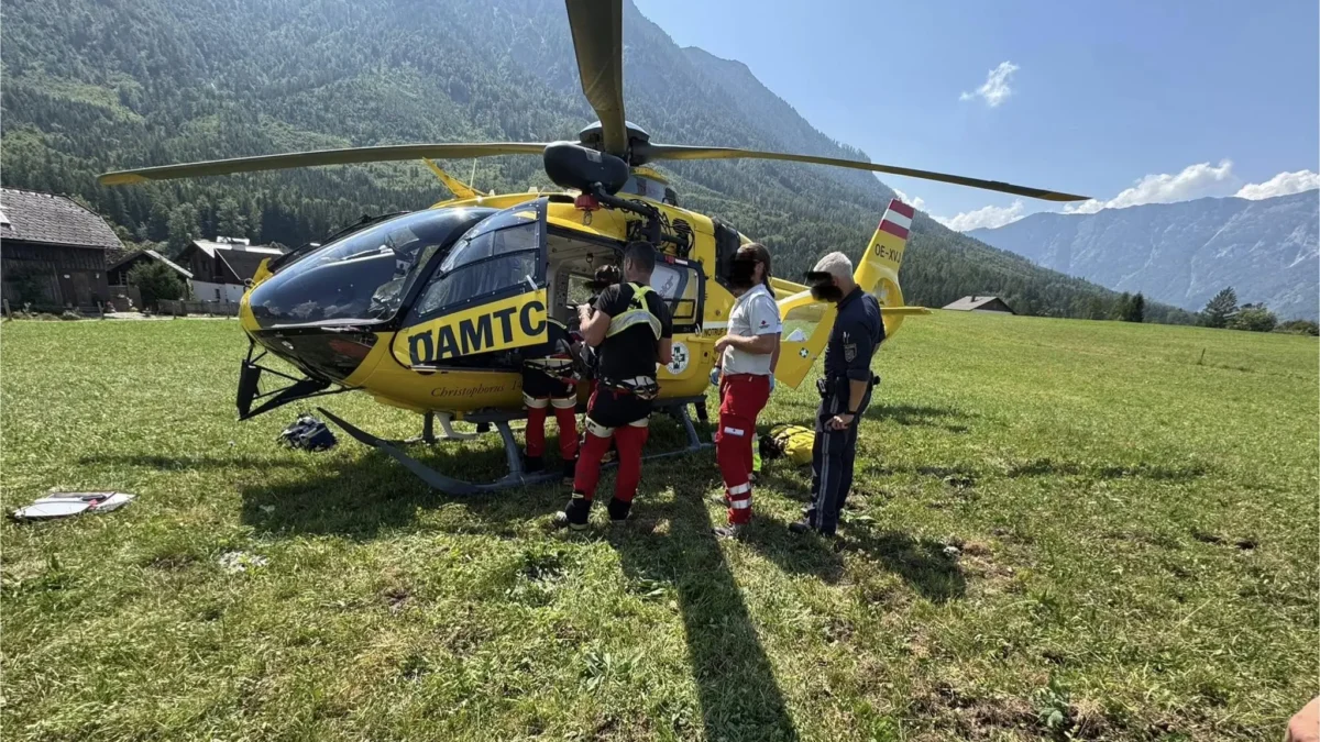 Foto auf 5min.at zeigt die Freiwillige Feuerwehr Reitern bei einem Einsatz