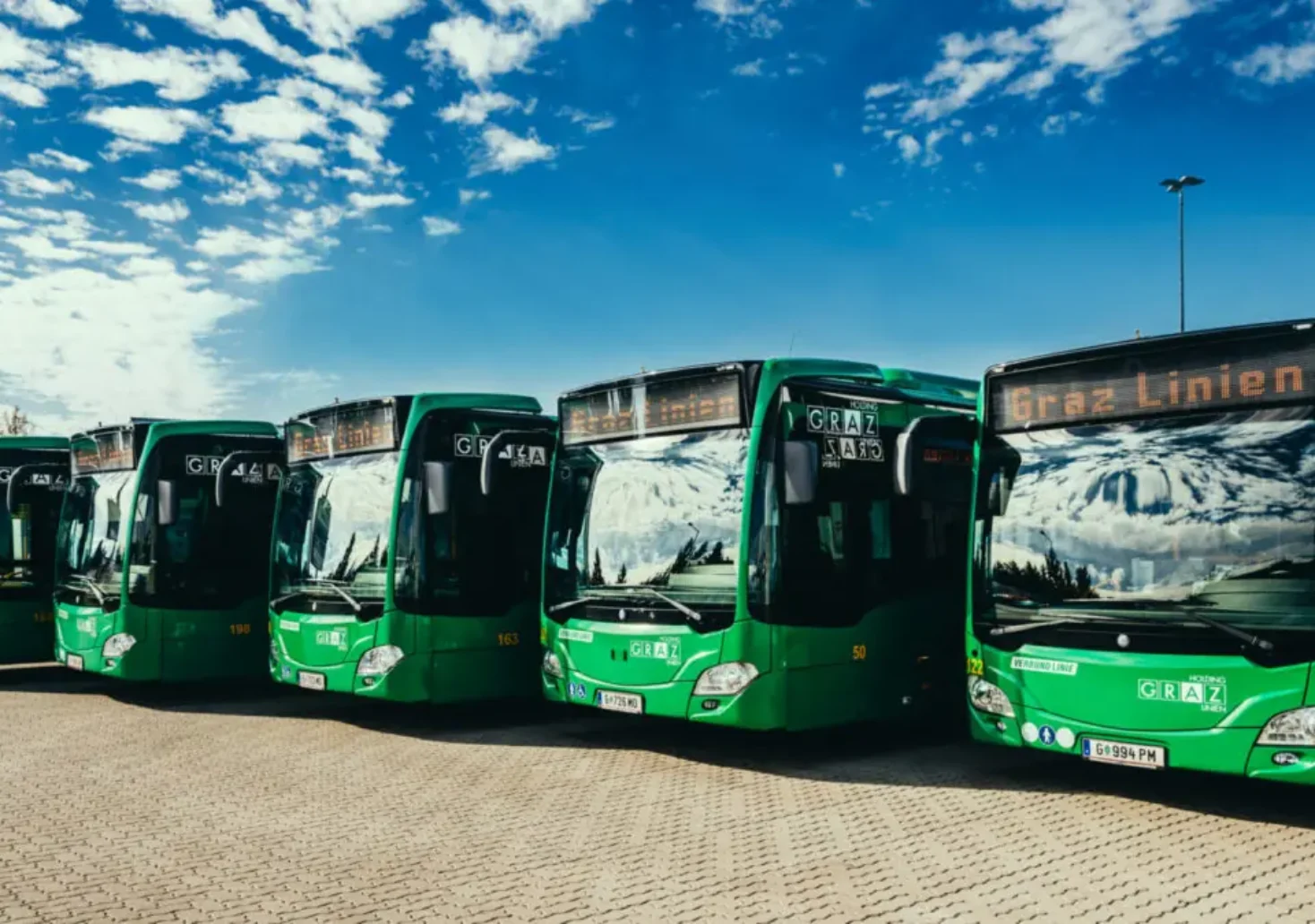 Das Bild auf 5min.at zeigt Busse in Graz.