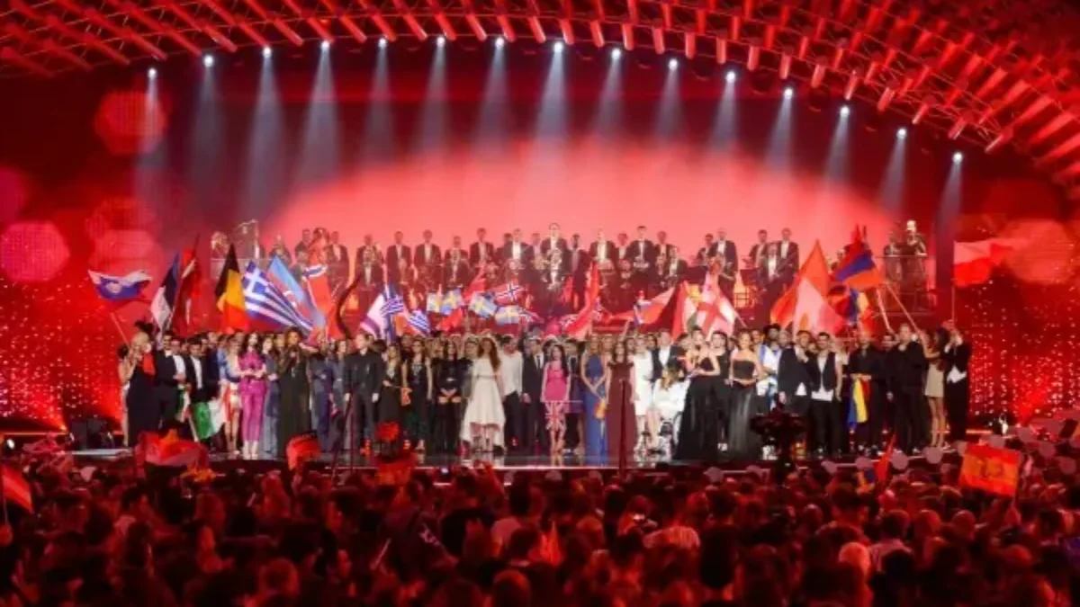 Auf dem Bild von 5 Minten: ESC 2015 in Wien.