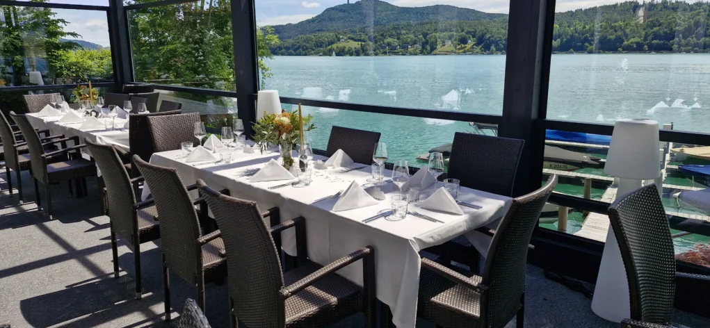Adventgenuss am See: Brunch für zwei in Bad Saag zu gewinnen