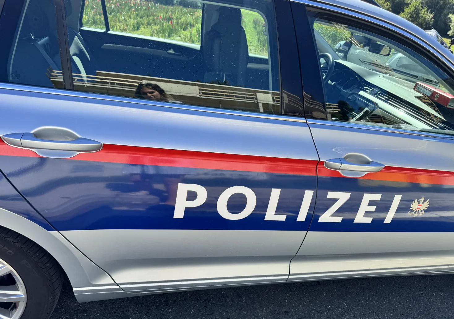 Ein Bild auf 5min.at zeigt ein Auto.