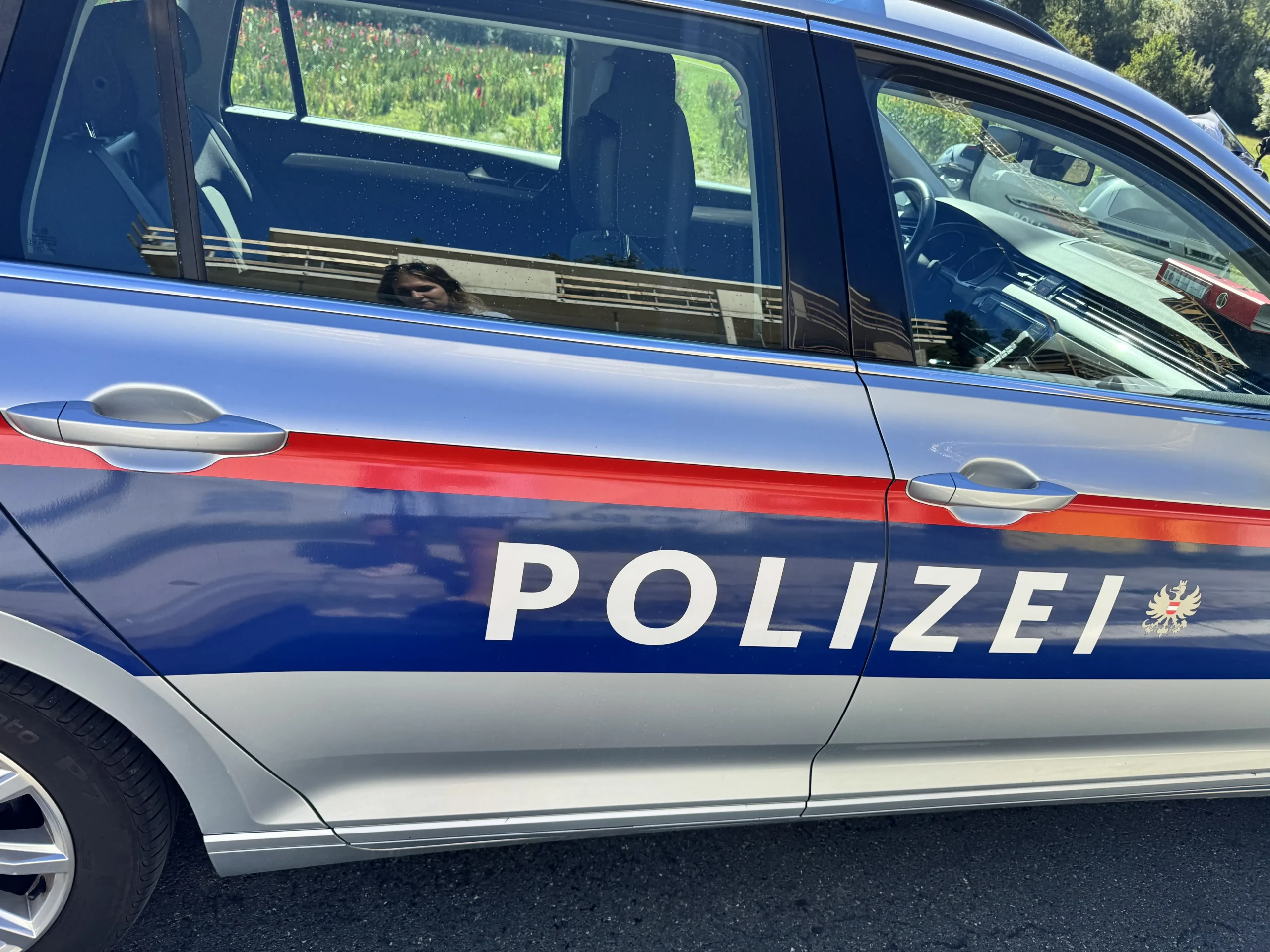 Ein Bild auf 5min.at zeigt ein Auto.