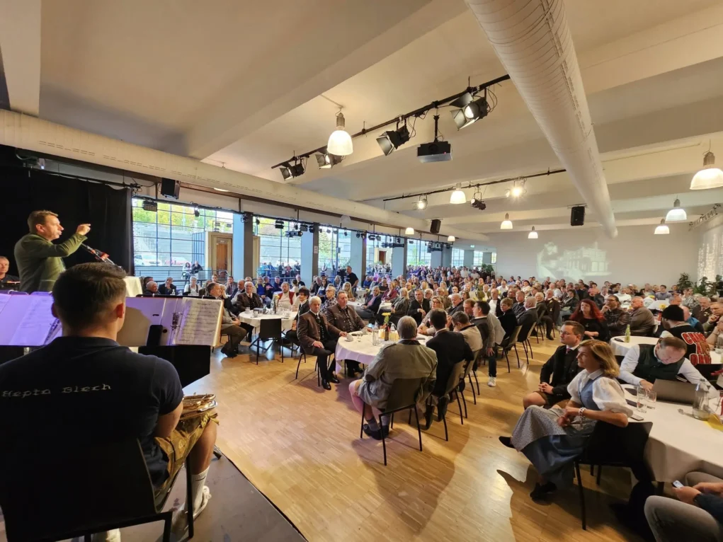 Das Bild auf 5min.at zeigt Impressionen von der 70-Jahr-Feier der FPÖ Kärnten.
