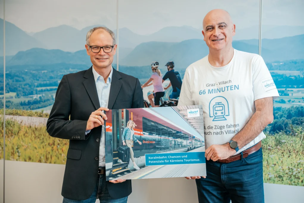 Das Bild auf 5min.at zeigt zwei l&auml;chelnde M&auml;nner.