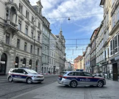 Foto auf 5min.at zeigt einen Polizeieinsatz in Graz.
