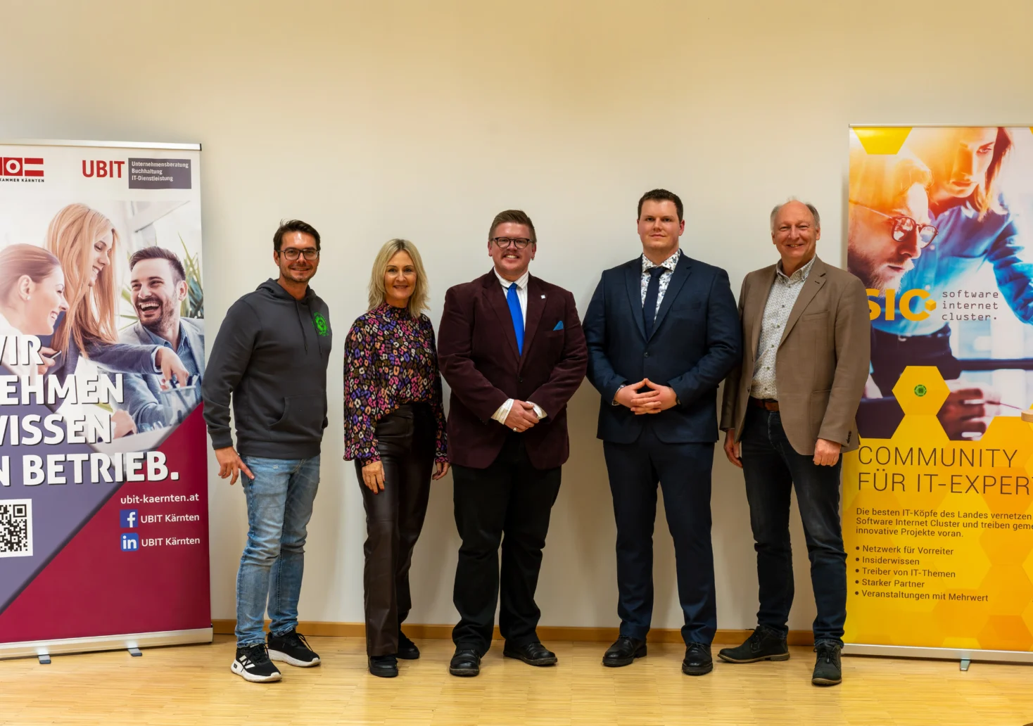 Marc Gfrerer SIC Vorsitzender, Karin Zezulka SIC GF, Ren&eacute; Michael Kopeinig Sprecher Open Source, Nicolas Stocker &Ouml;sterreichisches Bundesheer, Martin Zandonella UBIT-Fachgruppenobmann/WKK