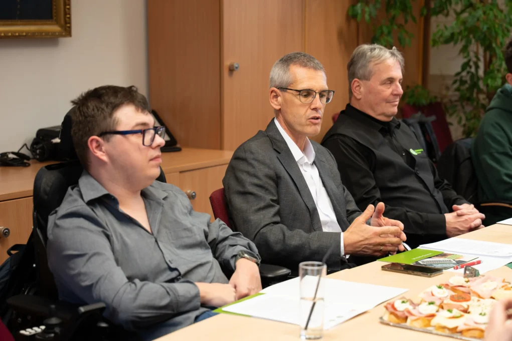 Thomas Marka, Siegfried Suppan und Dietmar Ogris erl&auml;uterten wie De-Instationalisierung gelingen kann.