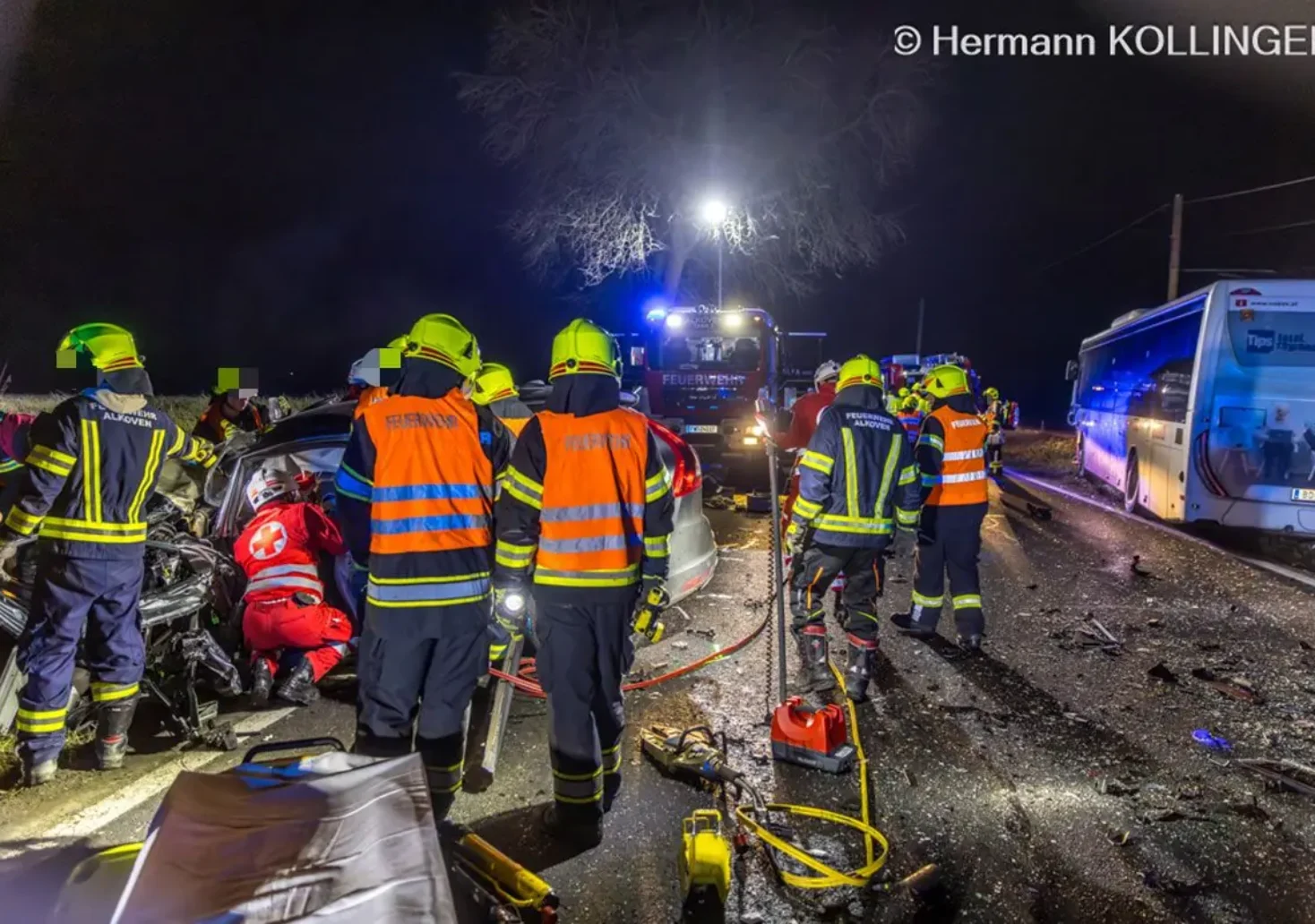 Foto auf 5min.at zeigt einen tödlichen Unfall in Oberösterreich