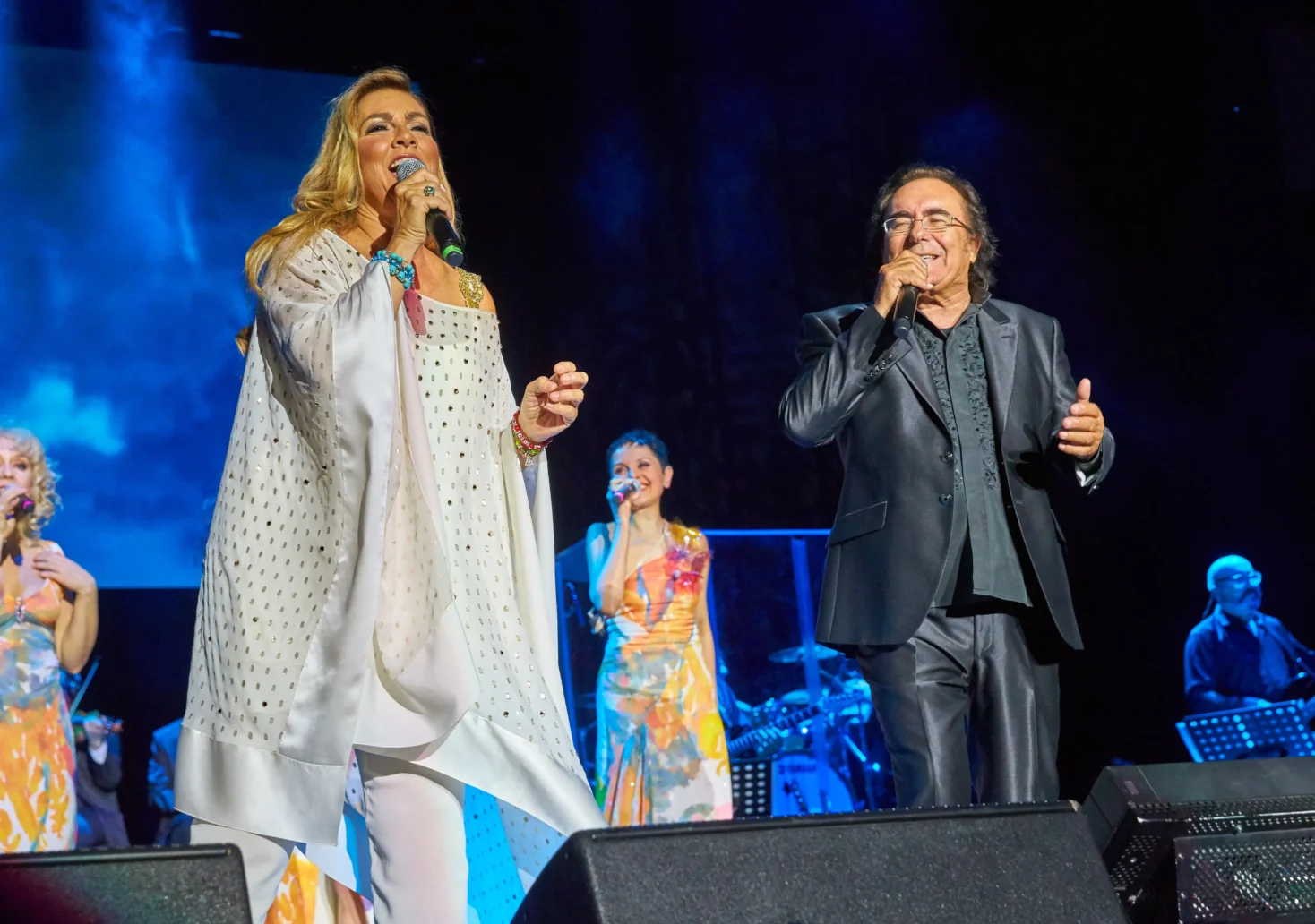 Das Bild von 5 Minzten zeigt die Sänger Al Bano & Romina Power-