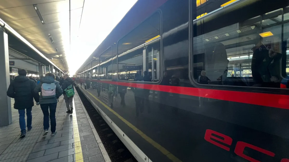 Foto auf 5min.at zeigt die Koralmbahn am Grazer Bahnhof.