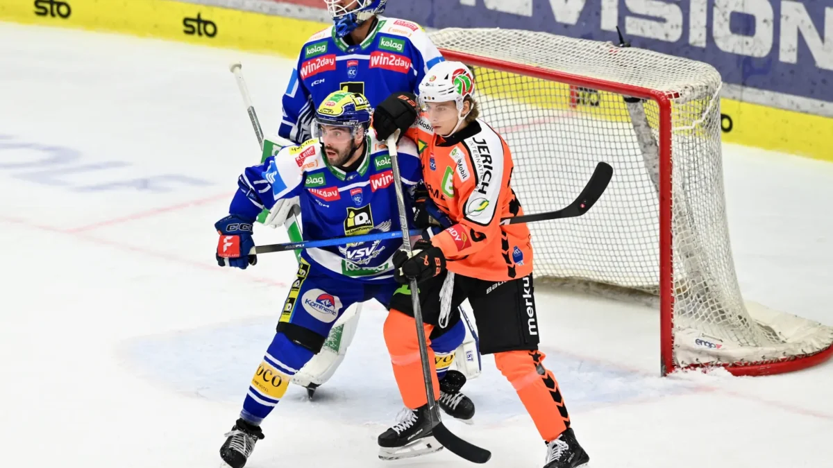 Das Bild auf 5min.at zeigt Spieler des EC VSV und von Graz.