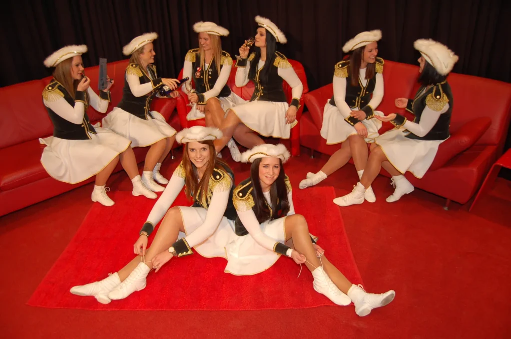 Das Bild auf 5min.at zeigt Die Garde des Feldkirchner Faschingsklubs im Jahr 2016.