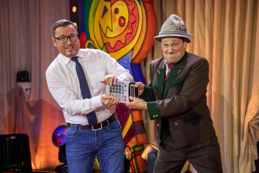 Das Bild auf 5min.at zeigt Gunnar Zechner (rechts) als „Fockenbauer“ mit seinem Bühnenpartner Peter Kowal.