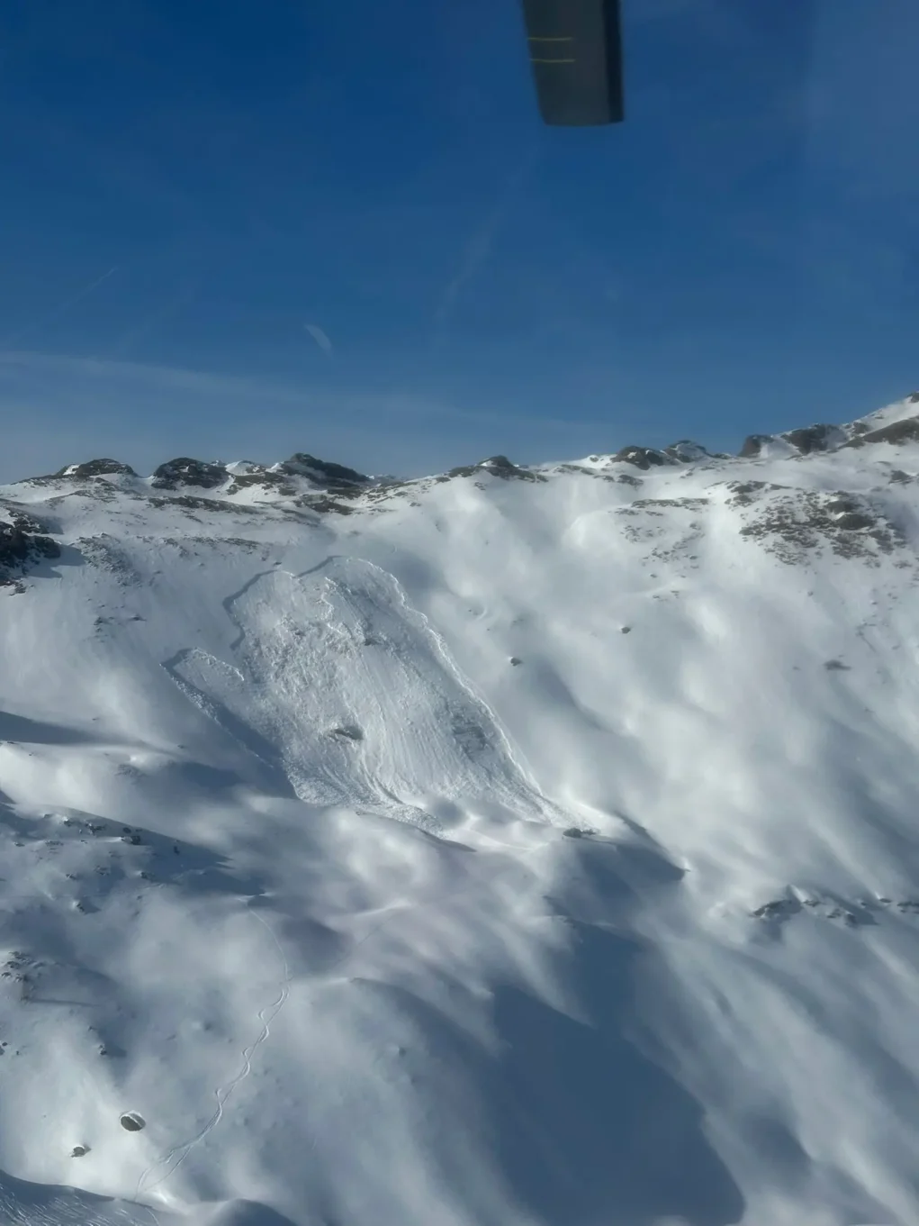 Das Bild auf 5min.at zeigt einen Lawinenabgang im Pongau.