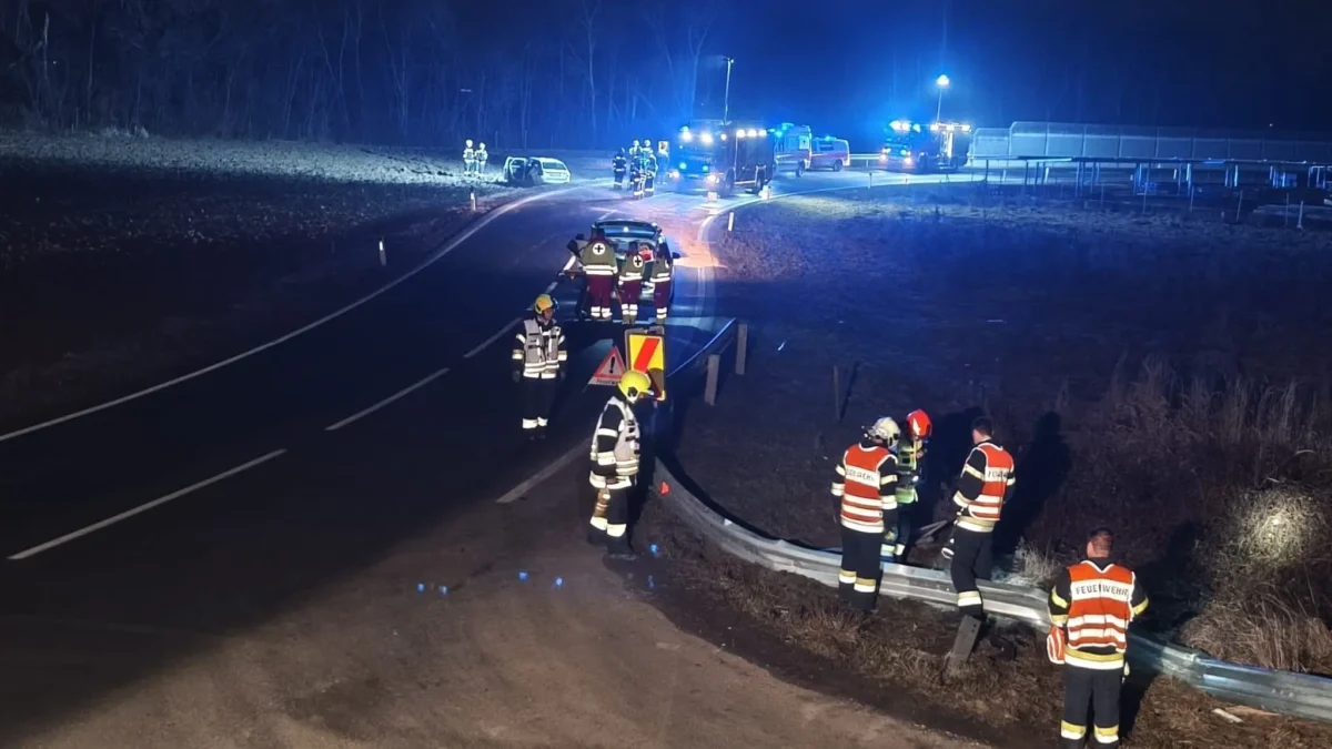 Bild auf 5min.at zeigt einen Verkehrsunfall.