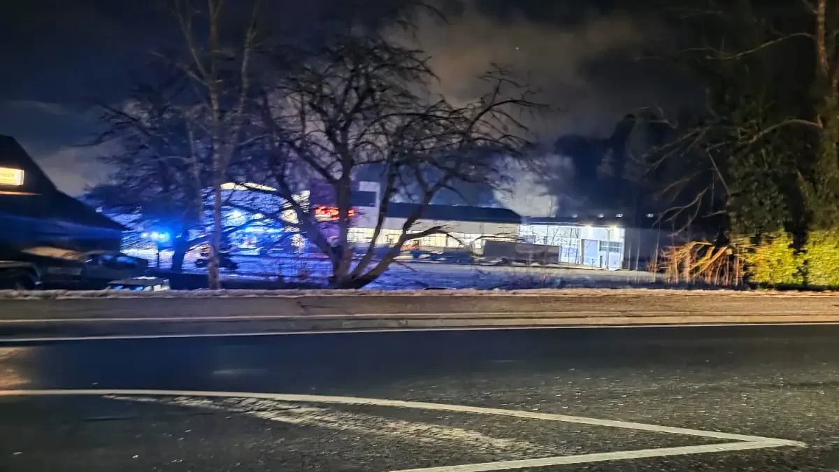 Auf dem Foto von www.5min.at sieht man einen Brand in Villach.