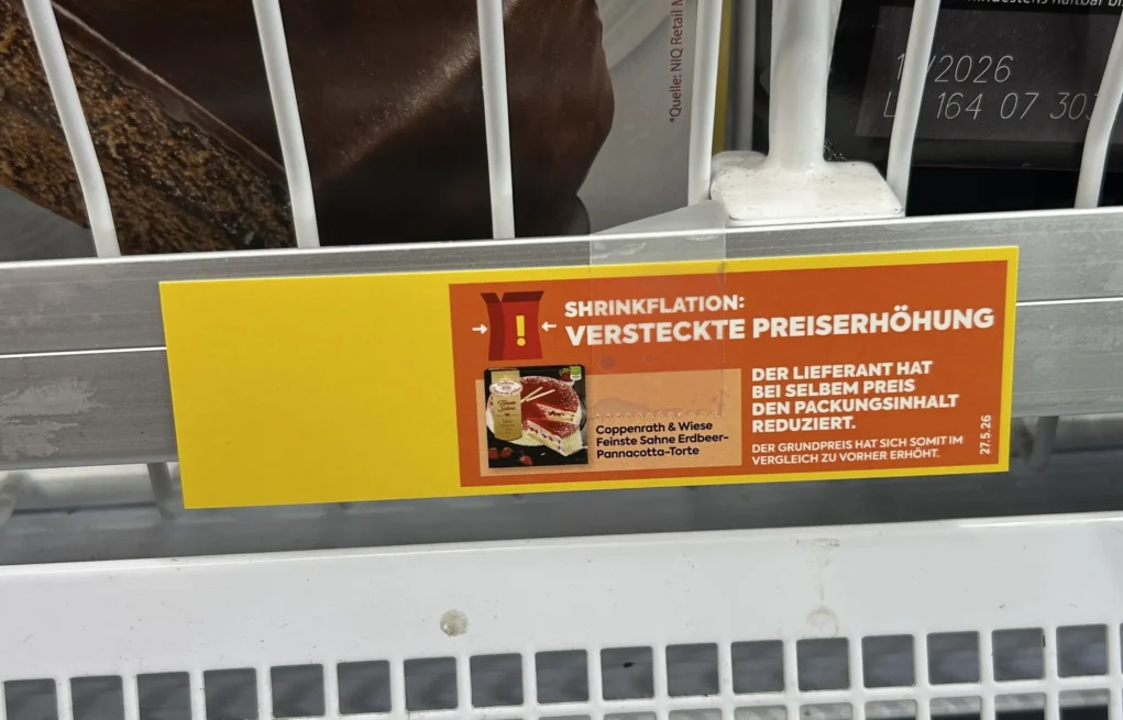 Foto in Beitrag von 5min.at zeigt das Hinweisschildchen.