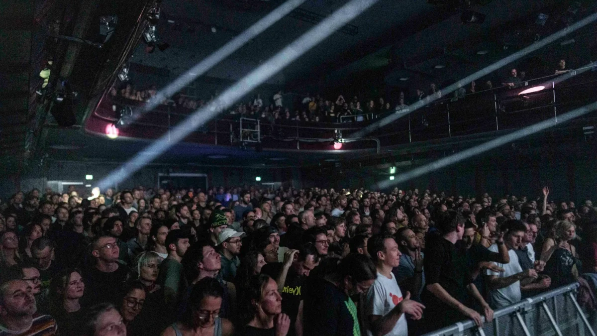 Auf dem Foto von www.5min.at sieht man das Elevate Festival in Graz.