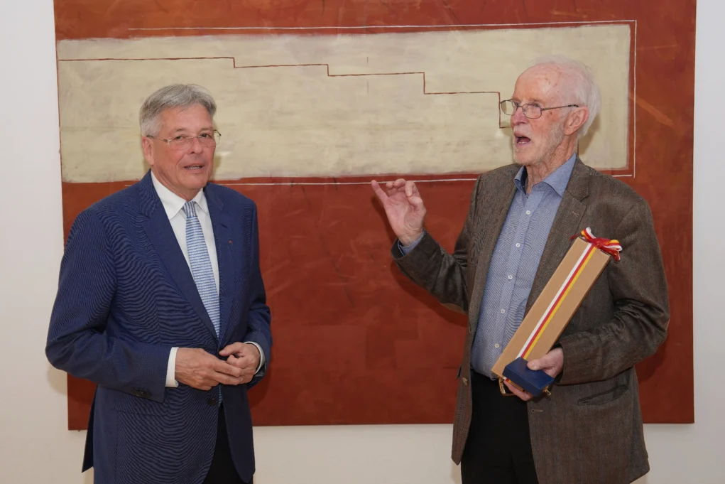 Das Bild auf 5min.at zeigt Gerrhard Hohenwerter bei seiner Auszeichnung.