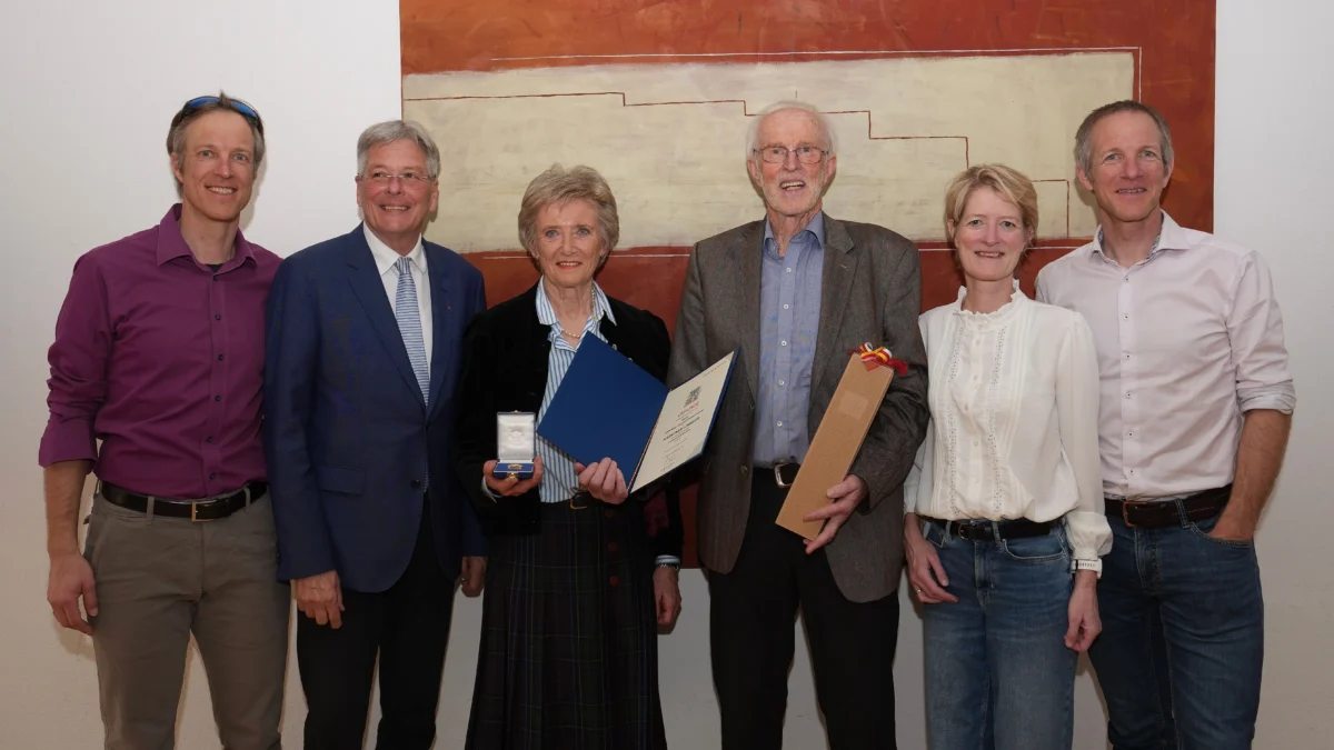 Das Bild auf 5min.at zeigt Gerrhard Hohenwerter bei seiner Auszeichnung.