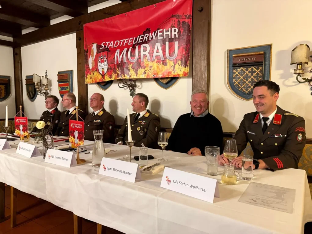 Die Freiwillige Feuerwehr Murau hielt am 27. Februar 2026 ihre jährliche Wehrversammlung im Hotel Lercher ab.