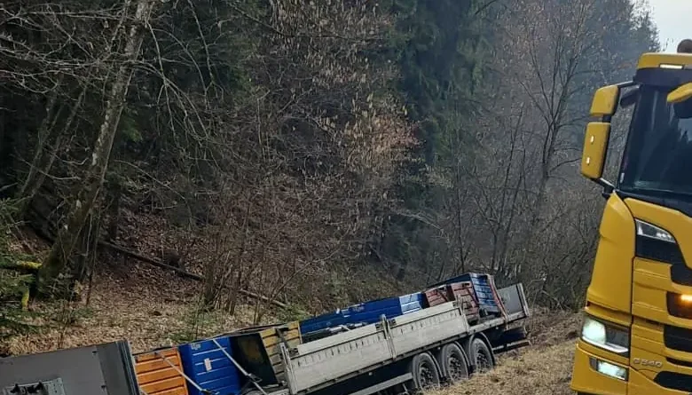 Das Bild auf 5min.at zeigt einen LKW-Unfall.