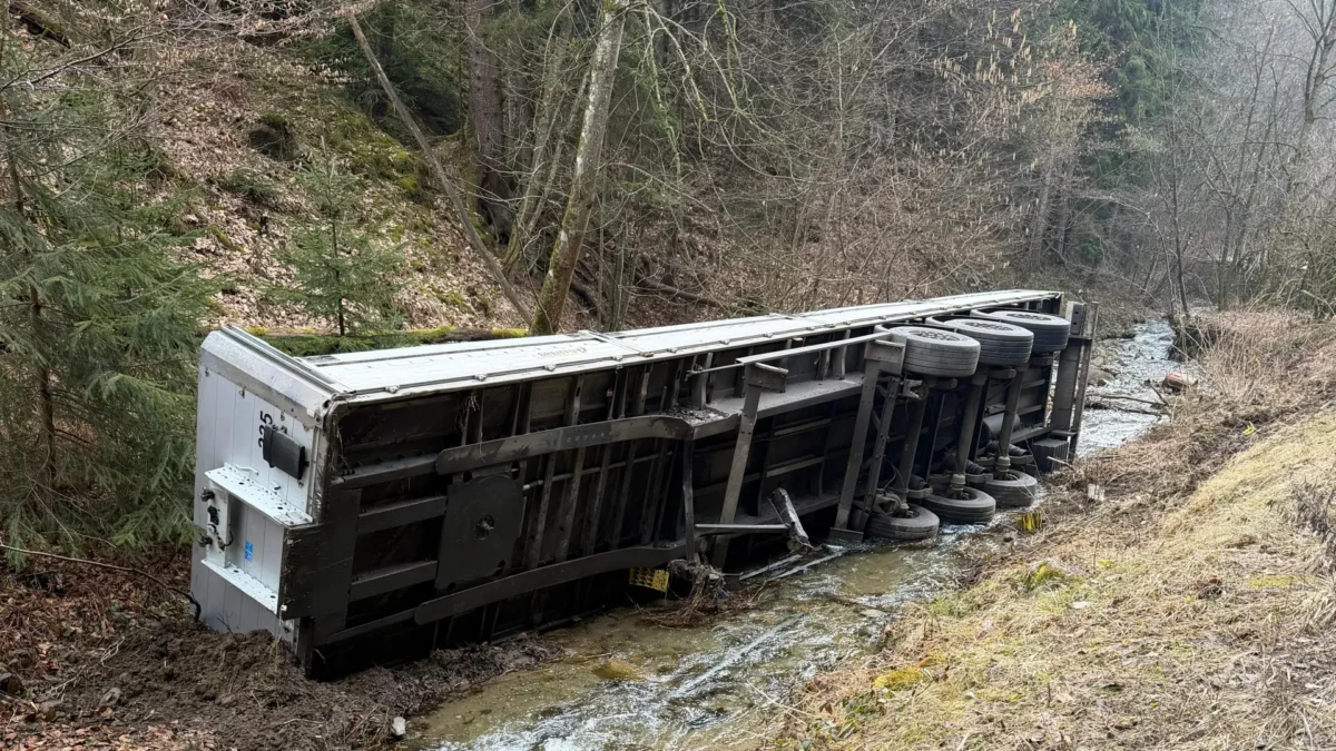 Das Bild auf 5min.at zeigt einen LKW-Unfall.