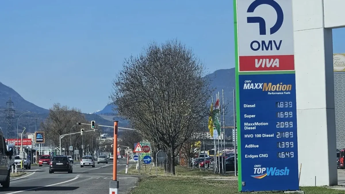 Das Bild auf 5min.at zeigt eine Tankstelle.