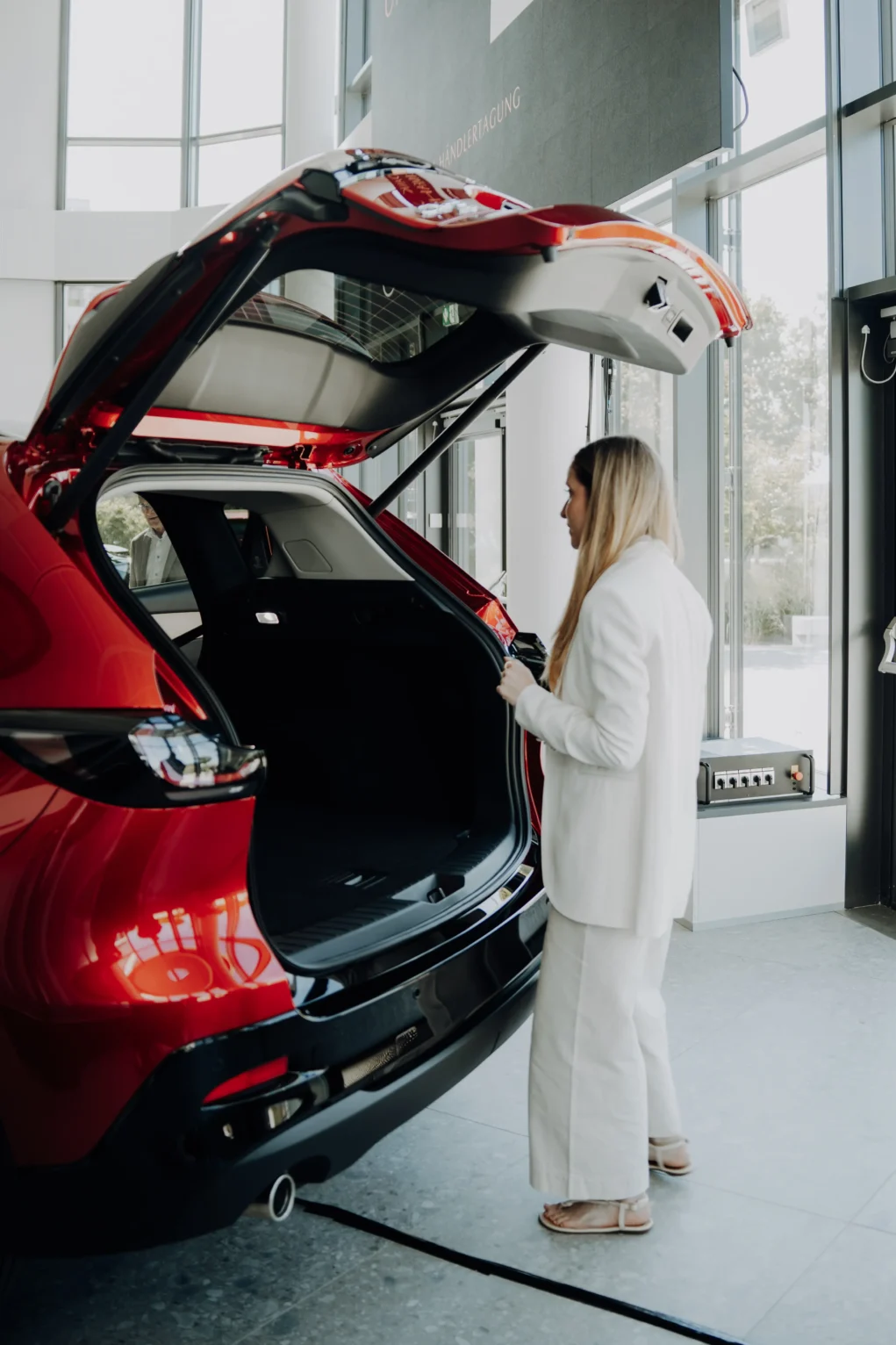 Bild auf 5min.at zeigt ein Werbefoto von Eisner Auto