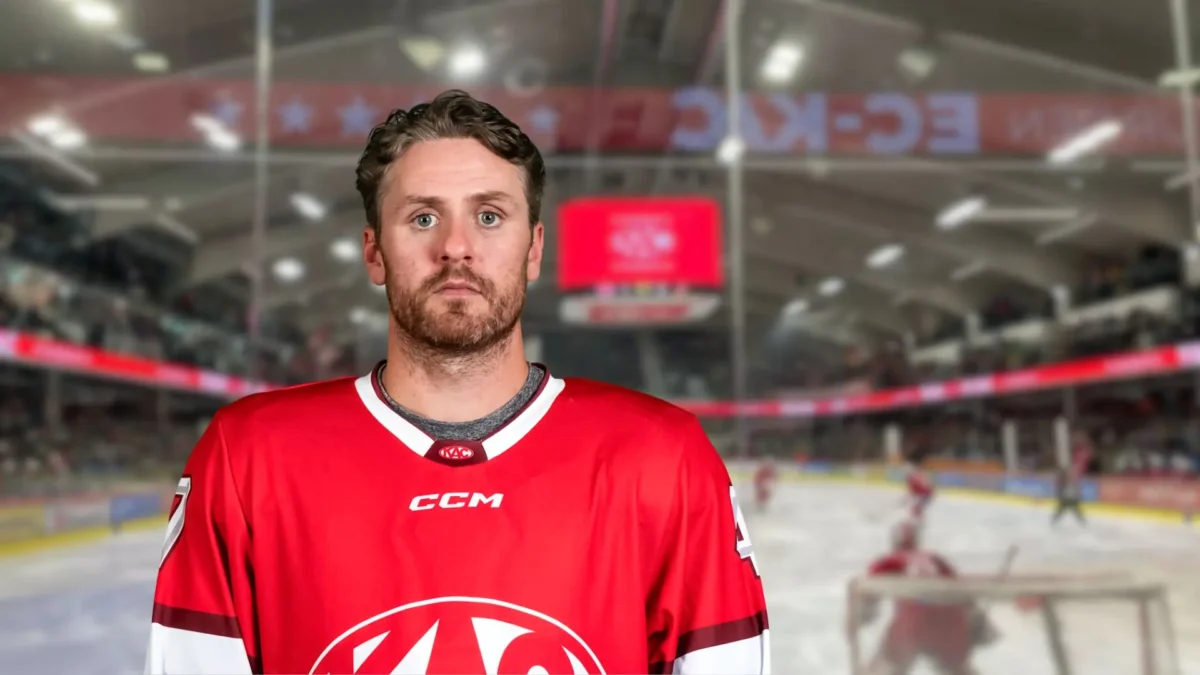 Das Bild auf 5min.at zeigt KAC-Crack Jordan Murray vor der Heidi-Horten-Arena.