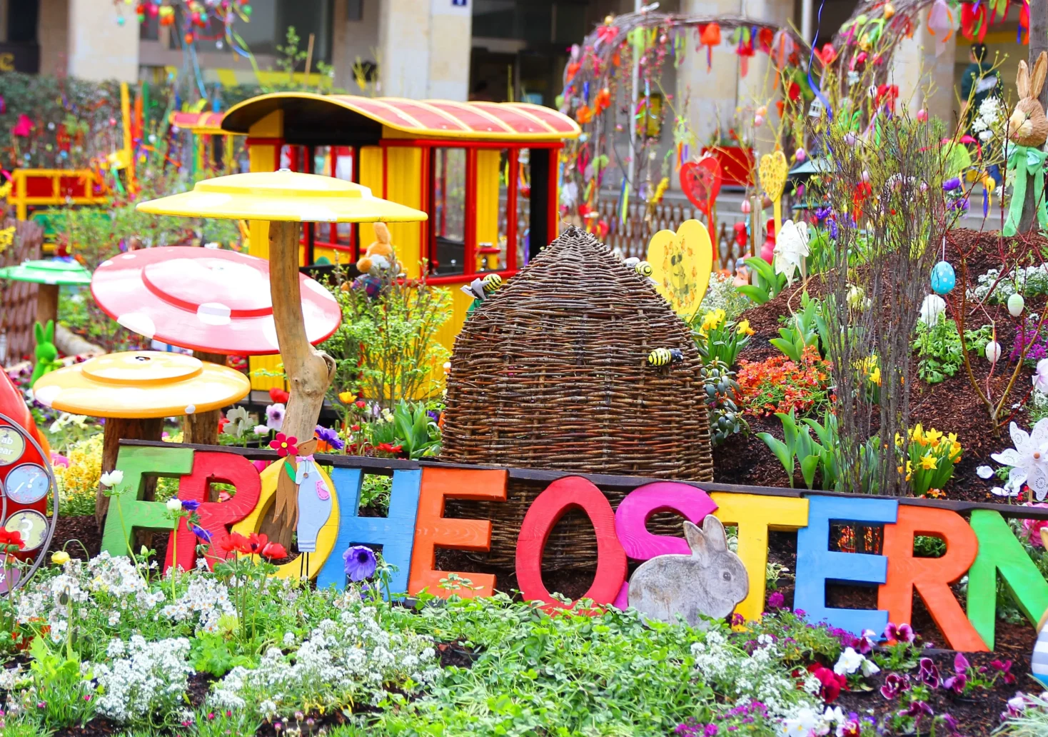 Ein Bild auf 5min.at zeigt den Ostermarkt in Villach.