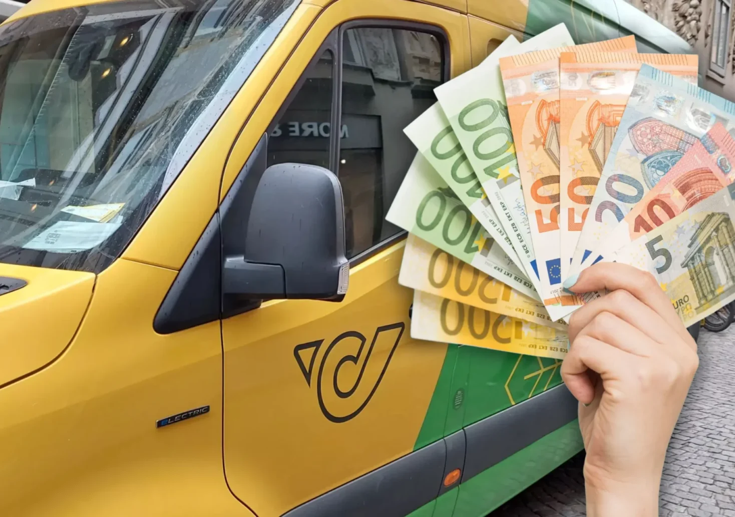 Foto in Beitrag von 5min.at zeigt ein Postauto und eine Hand mit Geld.