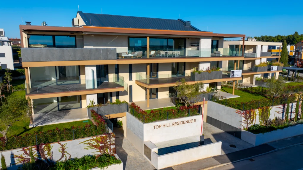 Bild auf 5min.at zeigt ein Werbefoto von K-invest